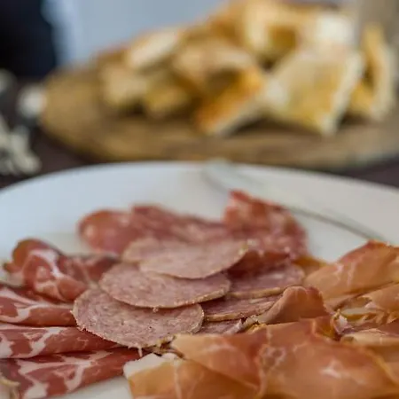 فندق Morobello San Marcello (Ancona)