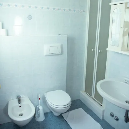 ホテル Morobello 3*