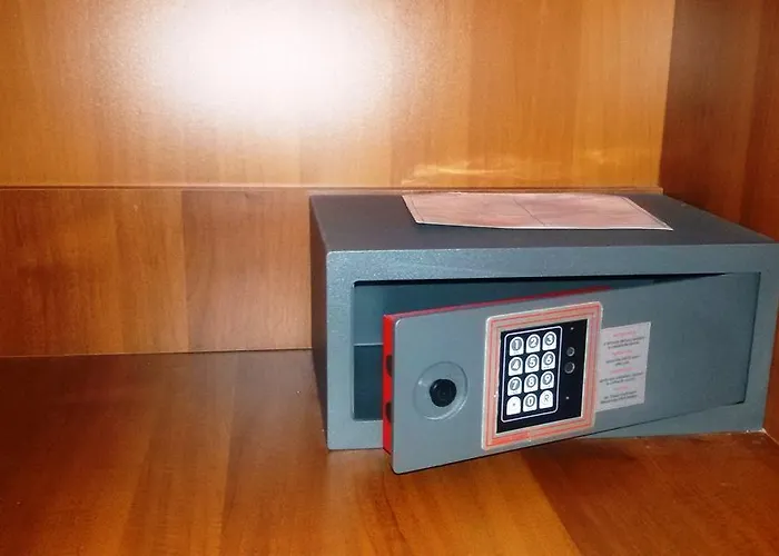 莫罗贝洛酒店 3*